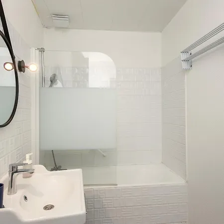 Апартаменти Joli Juste Renove Vue Sur L'eglise