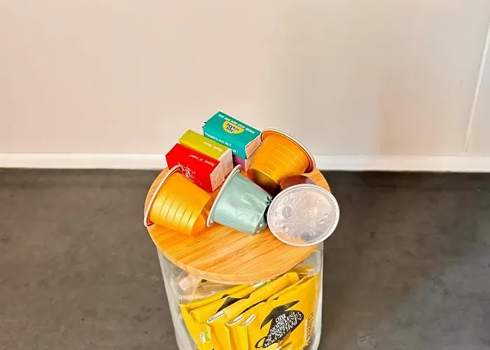 Joli Juste Renove Vue Sur L'eglise Apartment